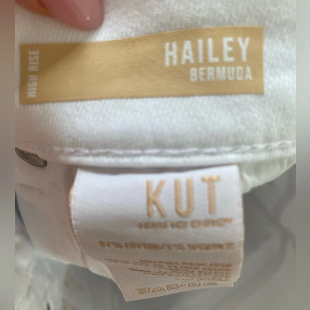 Kut from the Kloth White Denim Shorts Raw Hem Hailey High Rise Size 4 NWT Summer